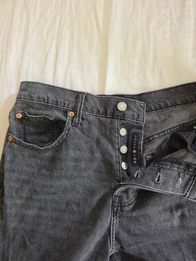 Lucky Brand 90s High Rise Straight Jeans Black Distressed Mom Fit Size 6/28
